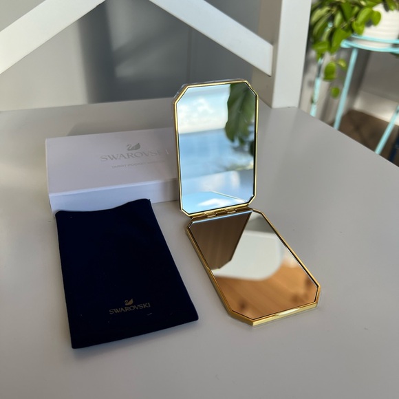 Swarovski Exclusive Tarot Card Pocket Mirror Brand New. BUY or FREE w/$200 PROMO - Picture 3 of 4